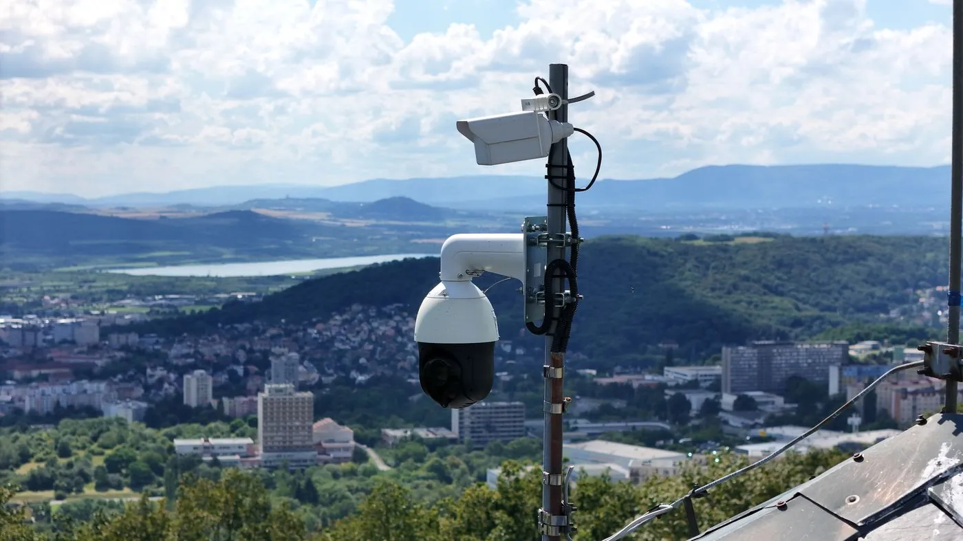 Panoramatická kamera na Erbenově vyhlídce s výhledem na Ústí nad Labem
